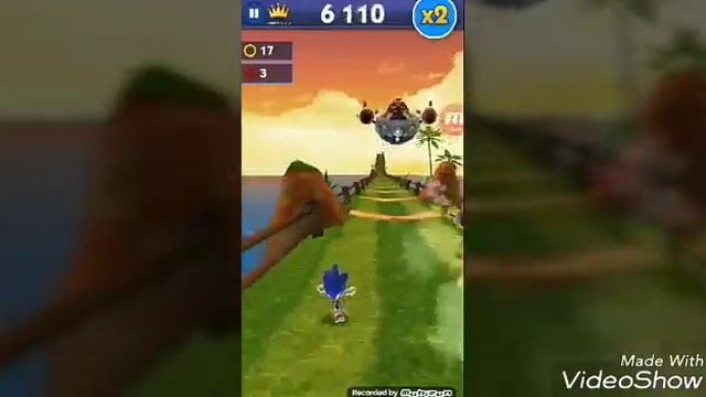 Играем в sonic Dash!