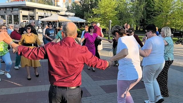 Танцуем... 23.05.25...
