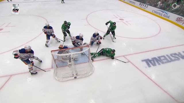 Matt Duchene Shoots Through Traffic For Stars' Third Straight Power-Play Goal