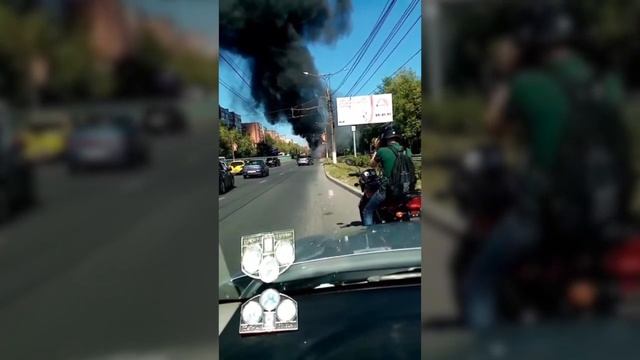 На проспекте Мира в Чебоксарах сгорел автобус