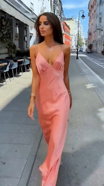 fKS8zn2MPLg - Beautiful Street Fashion Outfits Style #shorts