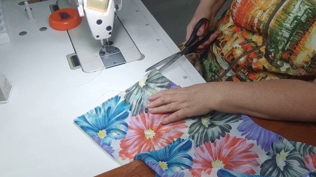 КРАТКОЕ СОДЕРЖАНИЕ ТУНИКИ Крестьянки И БРЮК Сингапур