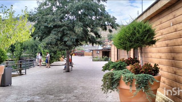 Красивое кафе рядом с С Сулаксским каньоном