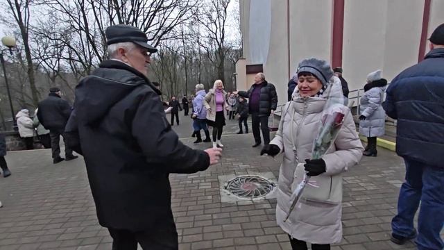 28.12.24г..."Бьют Часы 12 раз"... звучит на танцполе в Гомельс?