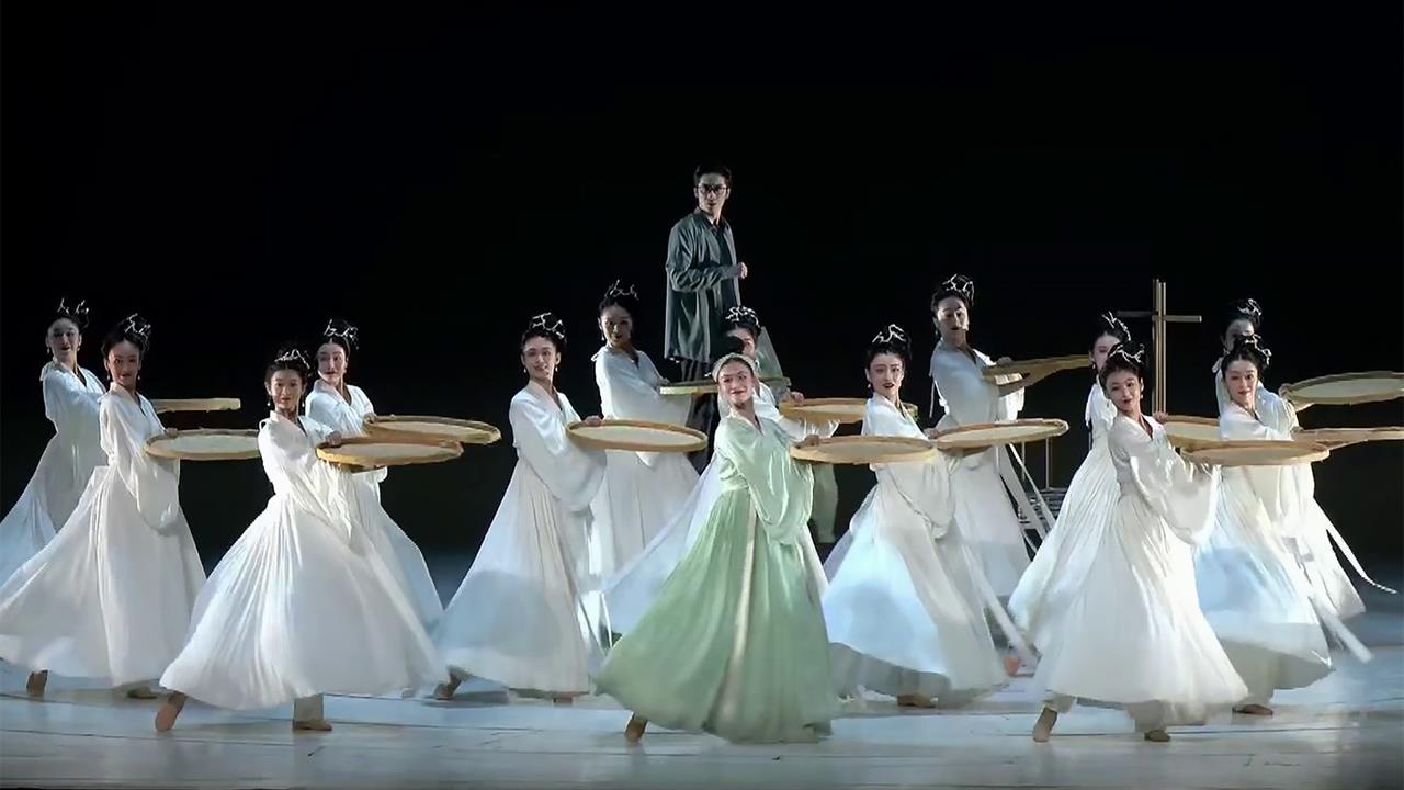 Международный театральный фестиваль им. А.П. Чехова открылся "Поэтическим танцем" из Китая