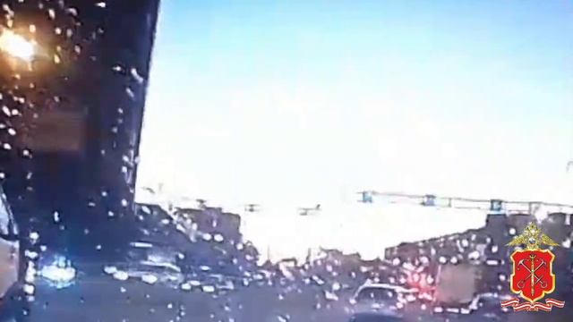 В Санкт-Петербурге полиция в ходе погони задержала уг?