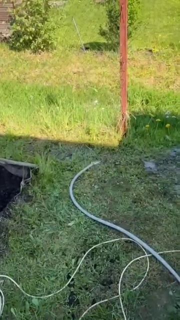 Чёрный водоносный песок, абиссинская скважина, вода с железом и запахом