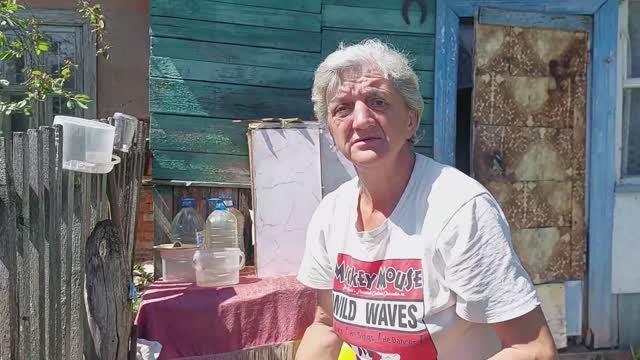 Татьяна живет калымом.