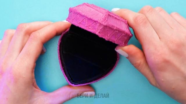 ИГРА В КАЛЬМАРА СВОИМИ РУКАМИ?! Как Сделать С Брелки с Клеевым Пистолетом и 3D Ручкой ️