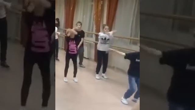 девочка люто танцует хип-хоп 2 минуты