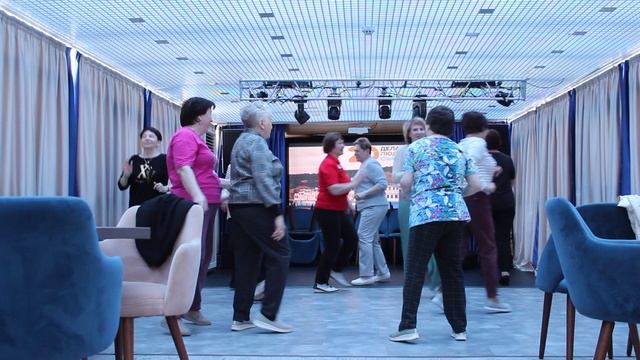 4. Круговые танцы народов мира (4)
