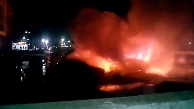 Машины горят в Канищево