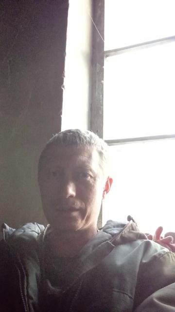 Жрать нечего, ем сорочьи яица.