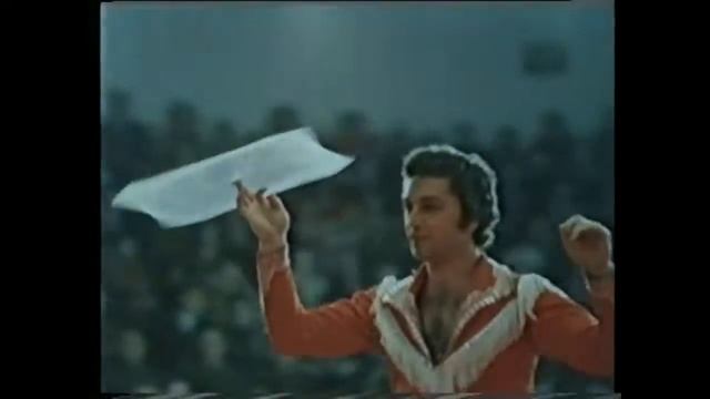 Sarvat Begbudi (Сарват Бегбуди), juggler on horse / жонглер на лошади