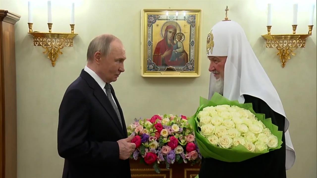 Путин отметил вклад патриарха Кирилла в поддержку русской культуры: видео