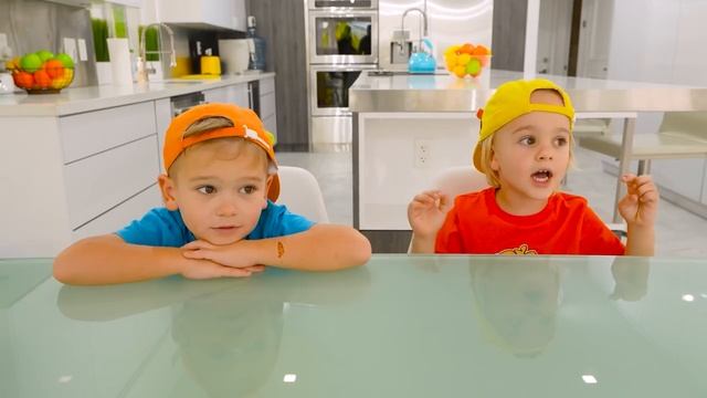 Влад и Никита Дети изучают английский алфавит   ABC