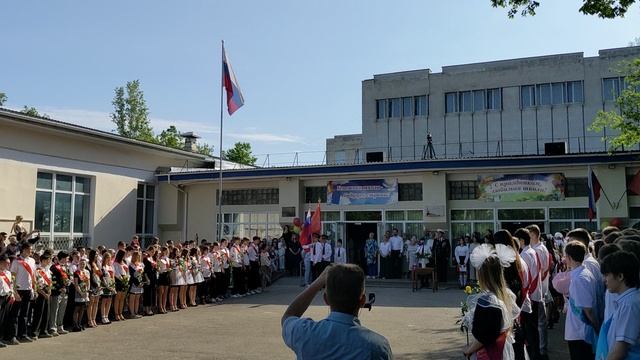 Севастополь. Последний звонок в школе N22 им. Острякова.