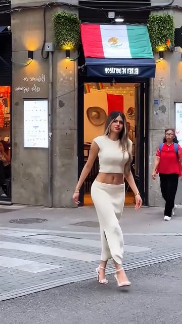h51nRBAQB78 - Stunning long white tight summer street style dress  #fashion  #style #outfit #shorts