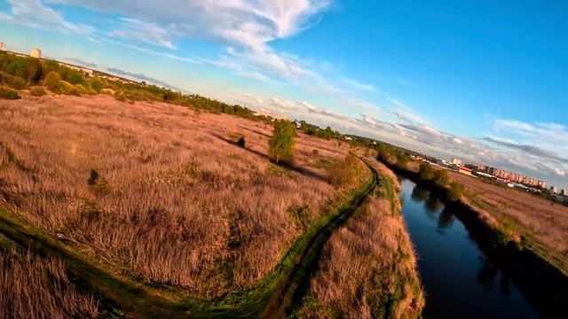 Речка весной перед закатом. FPV.