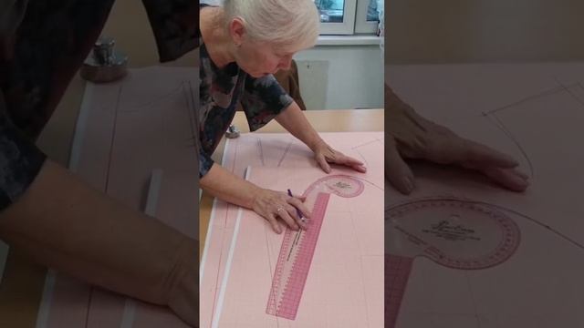 Как работать с большим лекалом