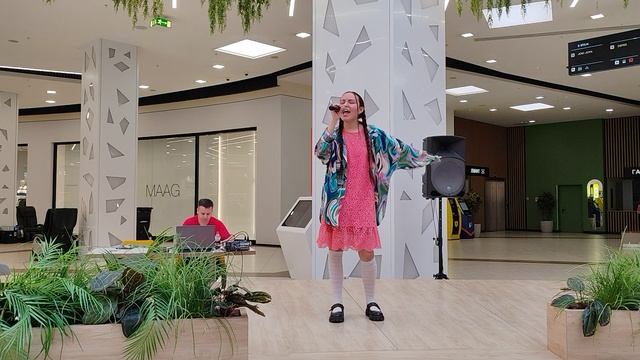 Перелетная птипоёт Надирова Алиса
ТРЦ Весна концерт Сила искусства. 
Огромное спасибо за приглашение