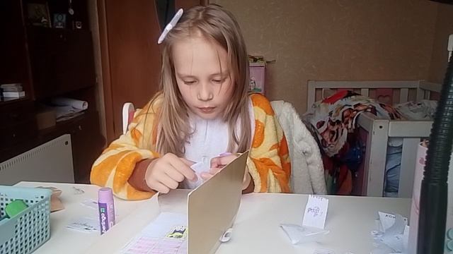 распаковка бумажных сюрпризов.№2.7 звёздочек