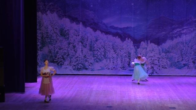 45 Танцевальный калейдоскоп: Прокофьев, танец Служанок из балета "Ромео и Джульетта"