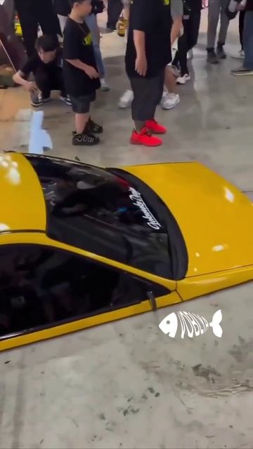 На Тайване построили самый низкий в мире авто — Honda Civic прозвали банановой кожурой