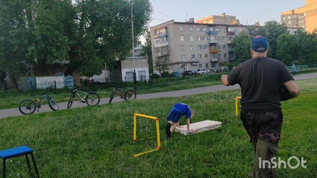 Работа над ошибками Замедленный кадр.
ОФП. Алексей 10 лет.
Тренировка с папой 2025 г.
Тамбов. 24 мая