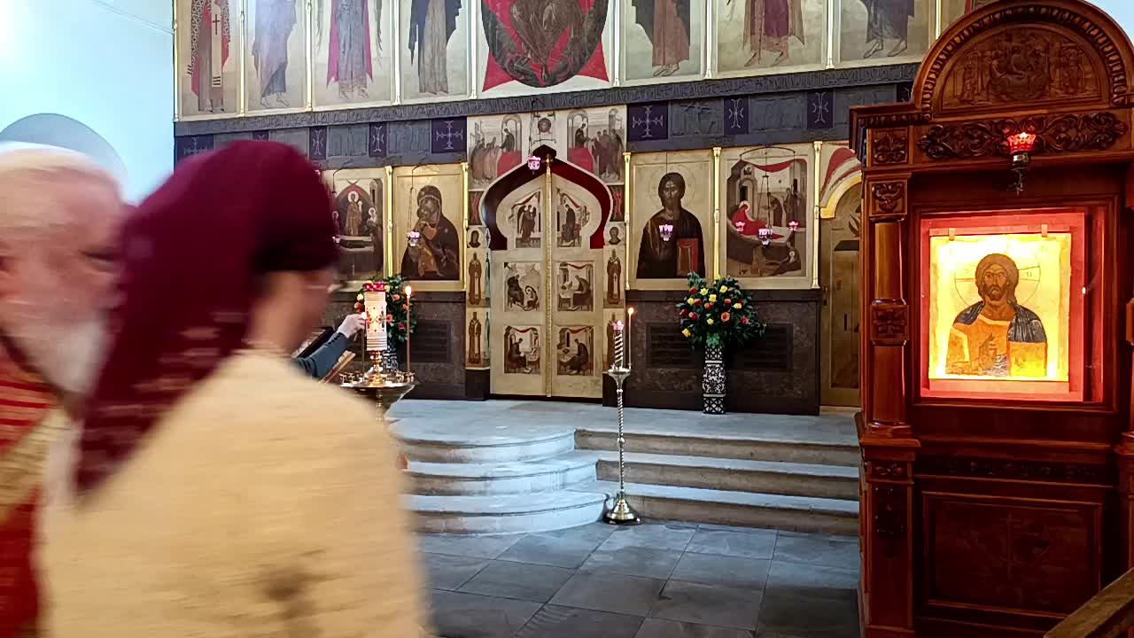Неделя 6-я по Пасхе, о слепом. Прославление сщмч. Ермогена, патриарха Московского и всея Руси.