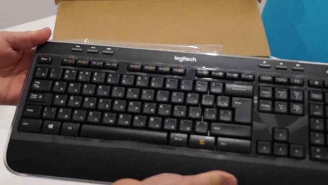 Розпакування Комплект бездротовий Logitech MK520 Black/Silver (920-0