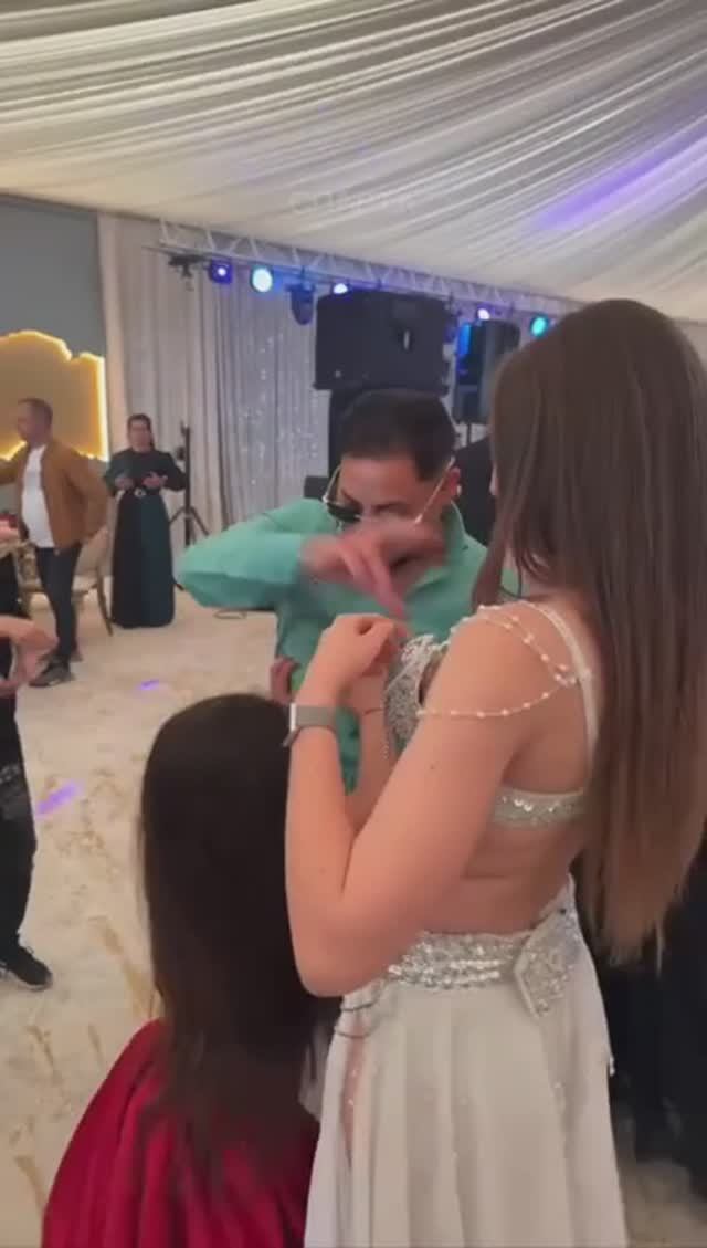 Ревнивая будущая жена!