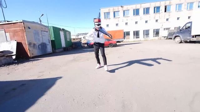 BRUNO-БРУНО ЧЕЛОВЕК БЕНЗОПИЛА НАПАЛ НА НАС, ЗРЯ МЫ ЕГО НАШЛИ !