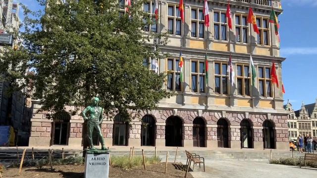 Антверпен. Бриллиантовая столица мира. Второй по насе?