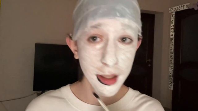 Делаю косплей на клоуна из фильма «ужасающий» в домаш?