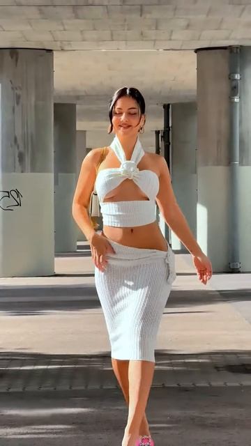o02H06WA2g0 - Beautiful Street Fashion Outfits Style #shorts