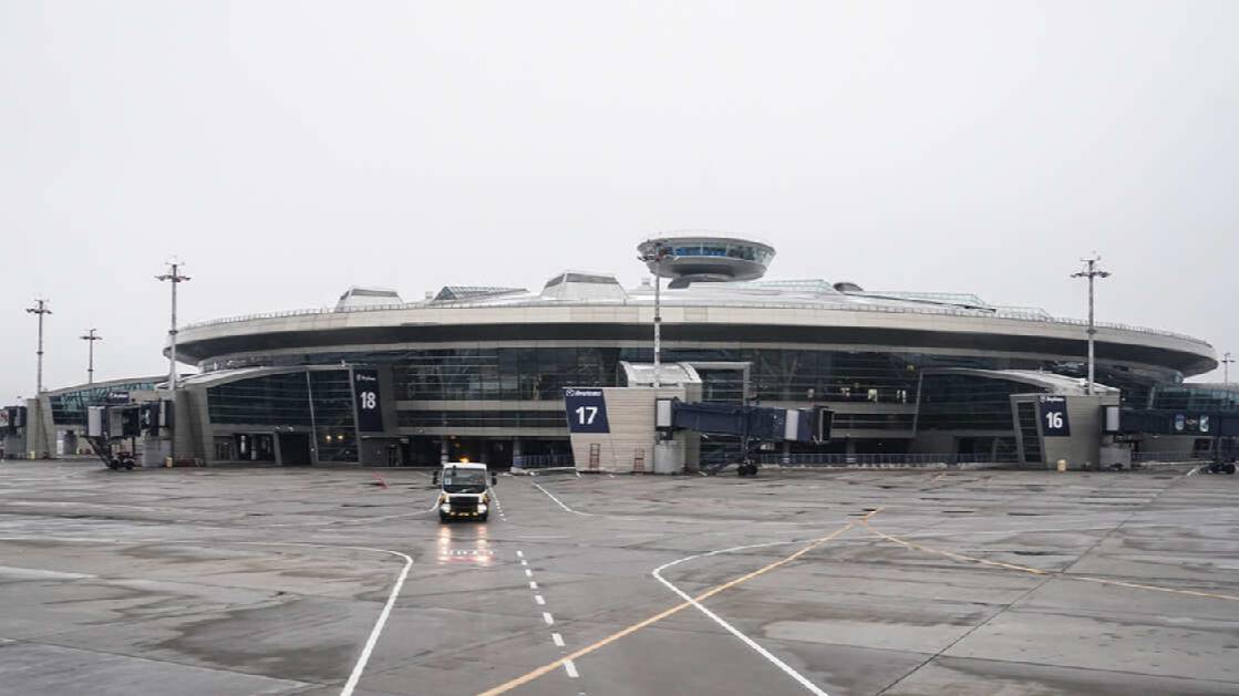 Временные ограничения введены в аэропортах Внуково, Домодедово и Жуковский