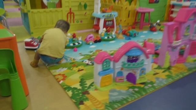 Рома и Диана ★ Киев, Fly Park Детский Центр Развлечений Indoor Fun Park playgorund Play center Ball