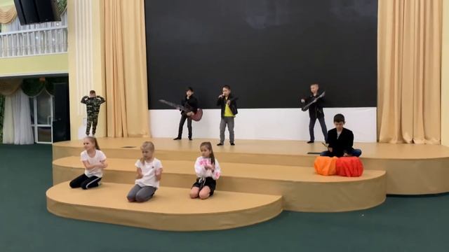 We Will Rock You - 11 отряд | Рок против попсы | 1 смена 2021 | Один в один в лагере | Queen
