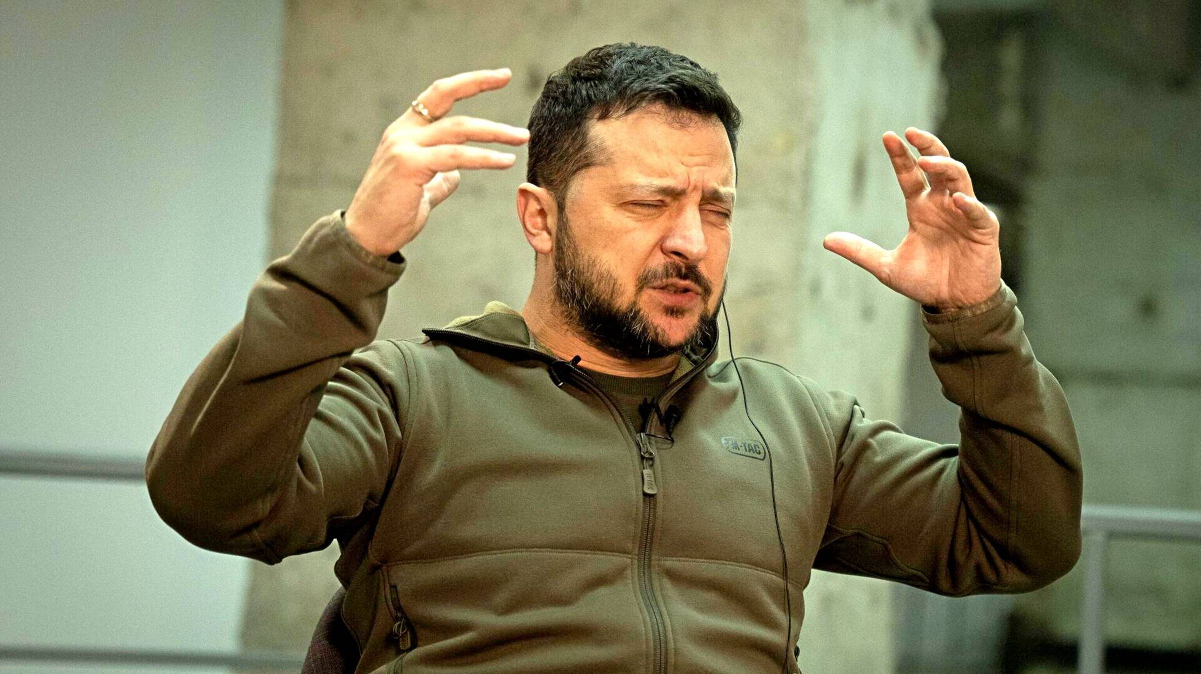 Сенатор Карасин назвал заявления Зеленского о санкциях глупыми и эмоциональными