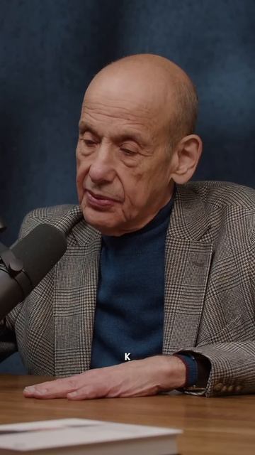 Никакая идея не стоит ценности неповторимой личности. Как вам цитата? #жертва #личность #психология