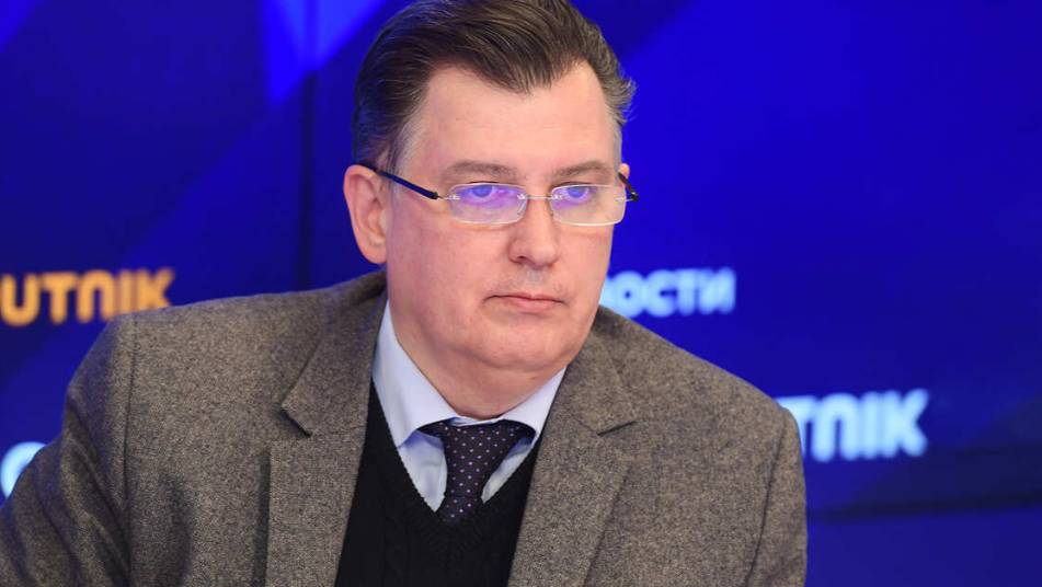 Политолог Дудчак: правящая элита на Украине начала борьбу за ресурсы