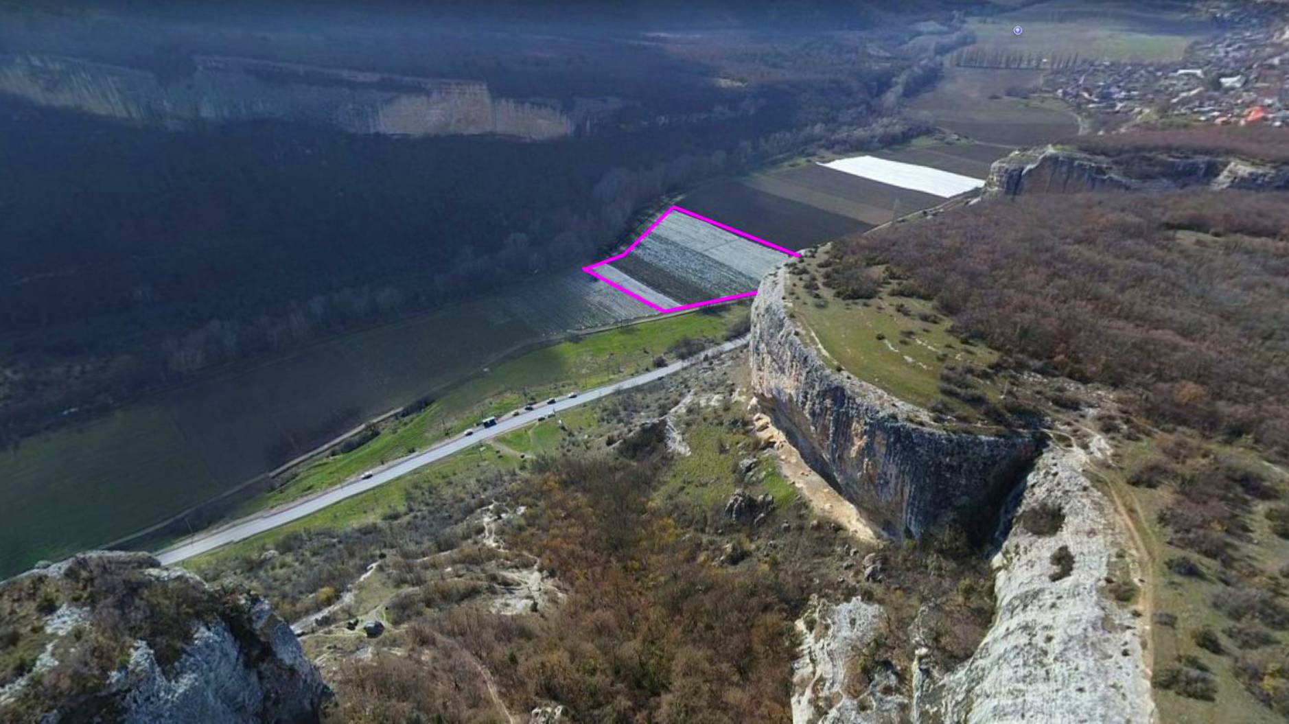 Участок 2.55 га в 5 километрах от Бахчисарая