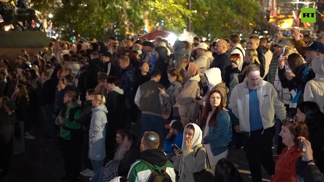 В Санкт-Петербурге прошла первая в этом году акция «Поющие мосты» — видео