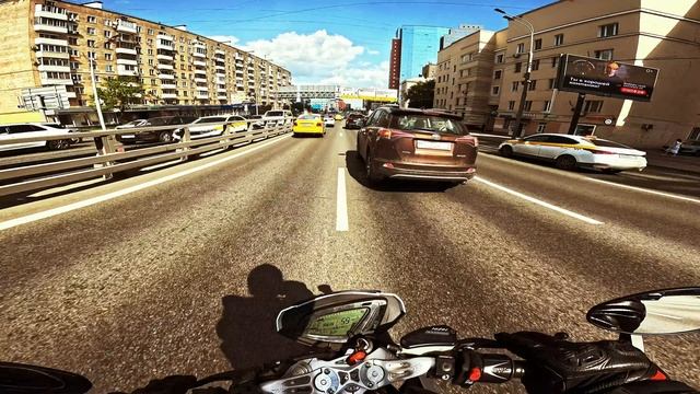 MV Agusta Dragster traffic jam (Phonique Feel What You Want)