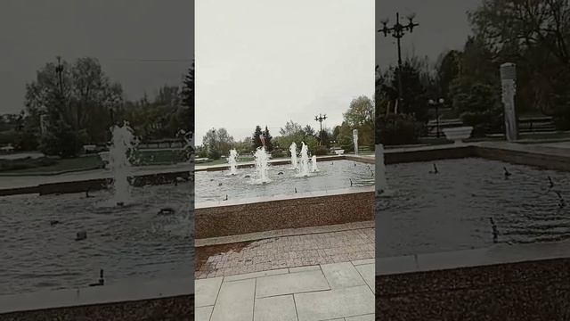 Набережная г. Ярославля-стрелка реки Волги и Которосл?