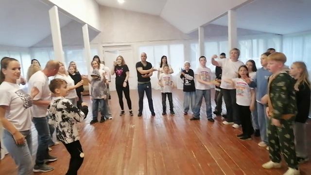 А на Море чайки на выпускном 4 класса