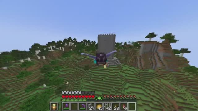 ПОСТРОИЛ ОЧЕНЬ БОЛЬШОЕ ХРАНИЛИЩЕ ДЛЯ ВЕЩЕЙ В СТИЛЕ СРЕДНЕВЕКОВЬЯ(КРЕПОСТЬ)