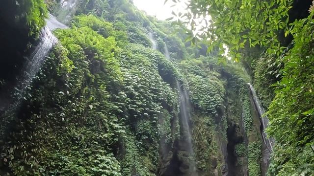 Невероятная красота водопада Секумпул. Самый высокий