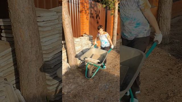 🧹🧺 Сын очень сильно помогает. Незаметила как вырос #жизнь #влог
